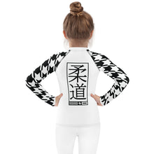 Active Elegance: Girl's Houndstooth Judo BJJ Rash Guard - Long Sleeve Exclusive Girls Houndstooth Judo Kids Long Sleeve Rash Guard