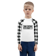 Style and Strength: Houndstooth Long Sleeve BJJ Rash Guard for Boys Boys Exclusive Houndstooth Kids Long Sleeve Rash Guard