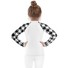Stylish Protection: Girl's Houndstooth Long Sleeve BJJ Rash Guard Exclusive Girls Houndstooth Kids Long Sleeve Rash Guard Swimwear