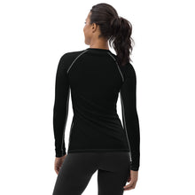 Sun-Kissed Style: Women's Solid Color Long Sleeve Rash Guard - Noir Exclusive Long Sleeve Rash Guard Solid Color Swimwear Womens