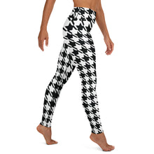 Trendy Training: Women's Houndstooth Yoga Leggings Athleisure Exclusive Houndstooth Leggings Womens