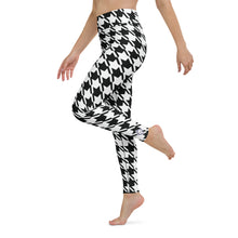 Trendy Training: Women's Houndstooth Yoga Leggings Athleisure Exclusive Houndstooth Leggings Womens