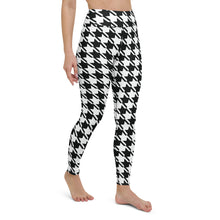 Trendy Training: Women's Houndstooth Yoga Leggings Athleisure Exclusive Houndstooth Leggings Womens