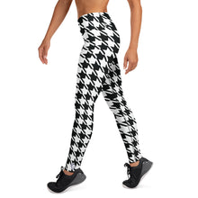 Trendy Training: Women's Houndstooth Yoga Leggings Athleisure Exclusive Houndstooth Leggings Womens