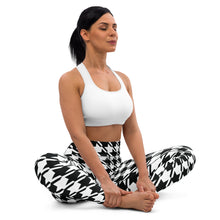 Trendy Training: Women's Houndstooth Yoga Leggings Athleisure Exclusive Houndstooth Leggings Womens