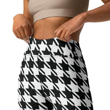 Trendy Training: Women's Houndstooth Yoga Leggings Athleisure Exclusive Houndstooth Leggings Womens