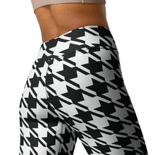 Trendy Training: Women's Houndstooth Yoga Leggings Athleisure Exclusive Houndstooth Leggings Womens