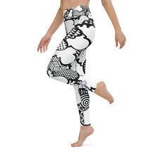 Women's Black and White Graffiti Clouds High Waist Yoga Pants Workout Leggings For Jiu Jitsu 001 Athleisure Boxing Clouds Exclusive Graffiti Hip Hop Jiu-Jitsu Judo Kick Boxing Leggings MMA Running Streetwear Tights Womens Yoga Yoga Pants
