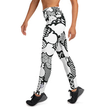Women's Black and White Graffiti Clouds High Waist Yoga Pants Workout Leggings For Jiu Jitsu 001 Athleisure Boxing Clouds Exclusive Graffiti Hip Hop Jiu-Jitsu Judo Kick Boxing Leggings MMA Running Streetwear Tights Womens Yoga Yoga Pants