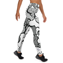 Women's Black and White Graffiti Clouds High Waist Yoga Pants Workout Leggings For Jiu Jitsu 001 Athleisure Boxing Clouds Exclusive Graffiti Hip Hop Jiu-Jitsu Judo Kick Boxing Leggings MMA Running Streetwear Tights Womens Yoga Yoga Pants