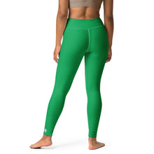 Sleek Silhouette: Women's Solid Color Yoga Pants Leggings - Jade